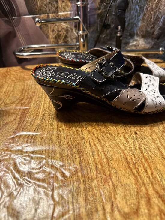 Elite by Corkys Kalua Laser Cutout Patchwork Leather Wedge Sandals - Picture 2 of 7